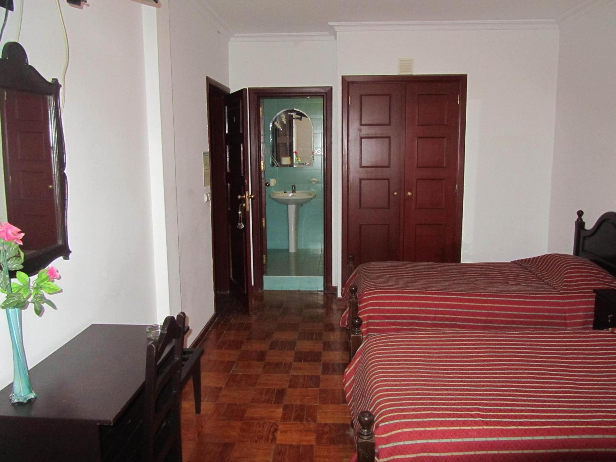 Hotel Residencia Filipe Guarda Camera foto
